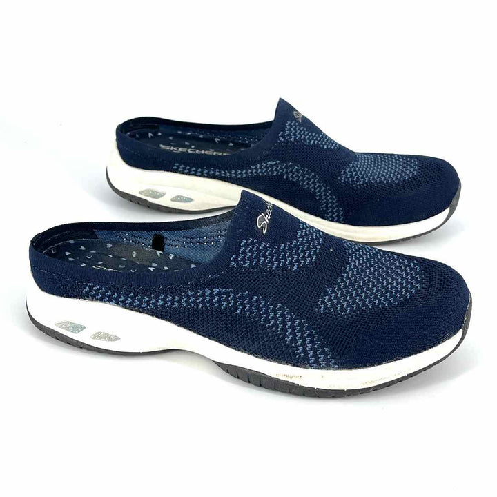 Shoe Size 8.5 Sketchers Navy Knit Sneakers