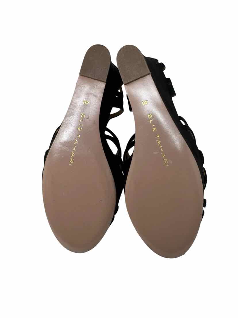 Shoe Size 40 TAHARI Black Suede Sandals