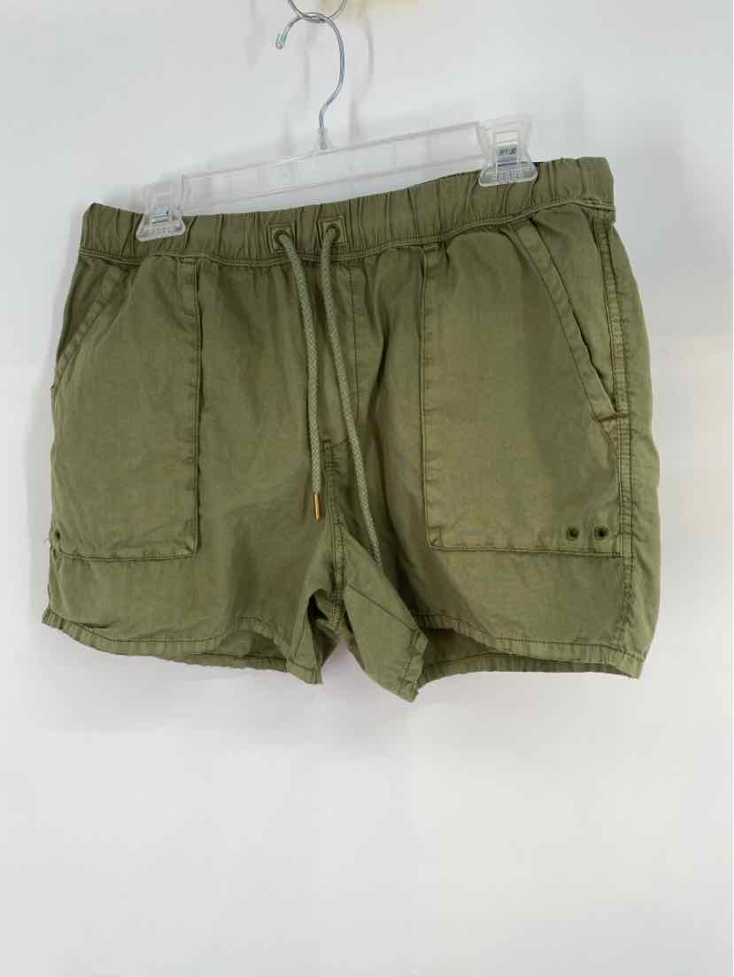 Size M Olive Shorts