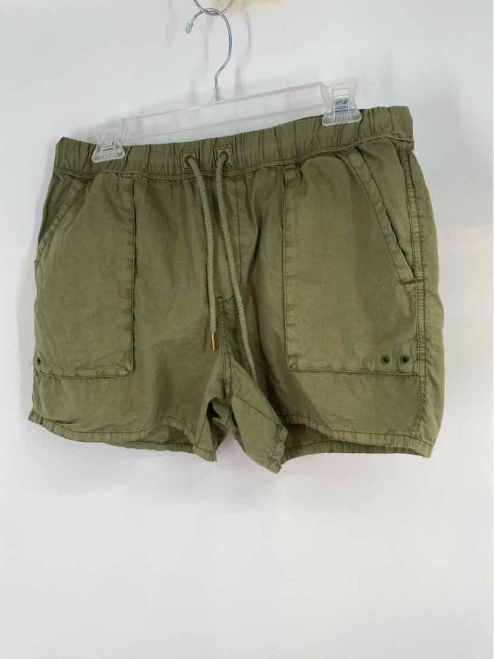 Size M Olive Shorts
