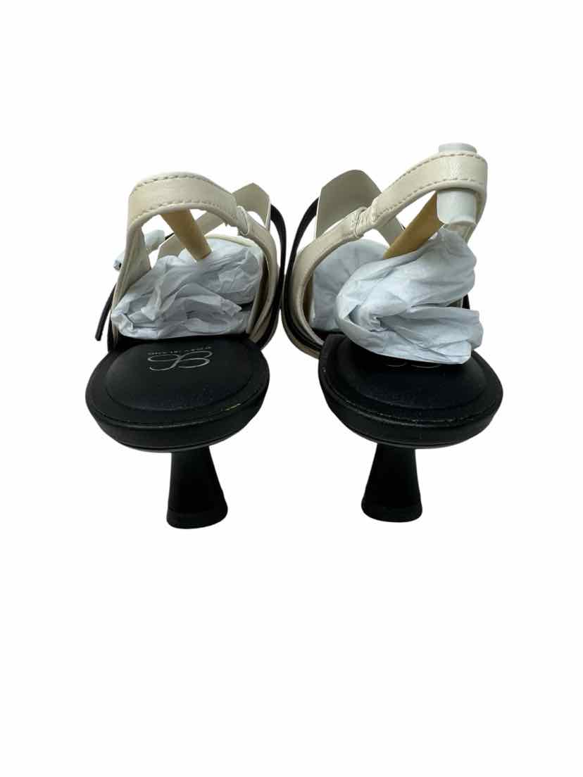 Shoe Size 8.5 Ivory Pumps