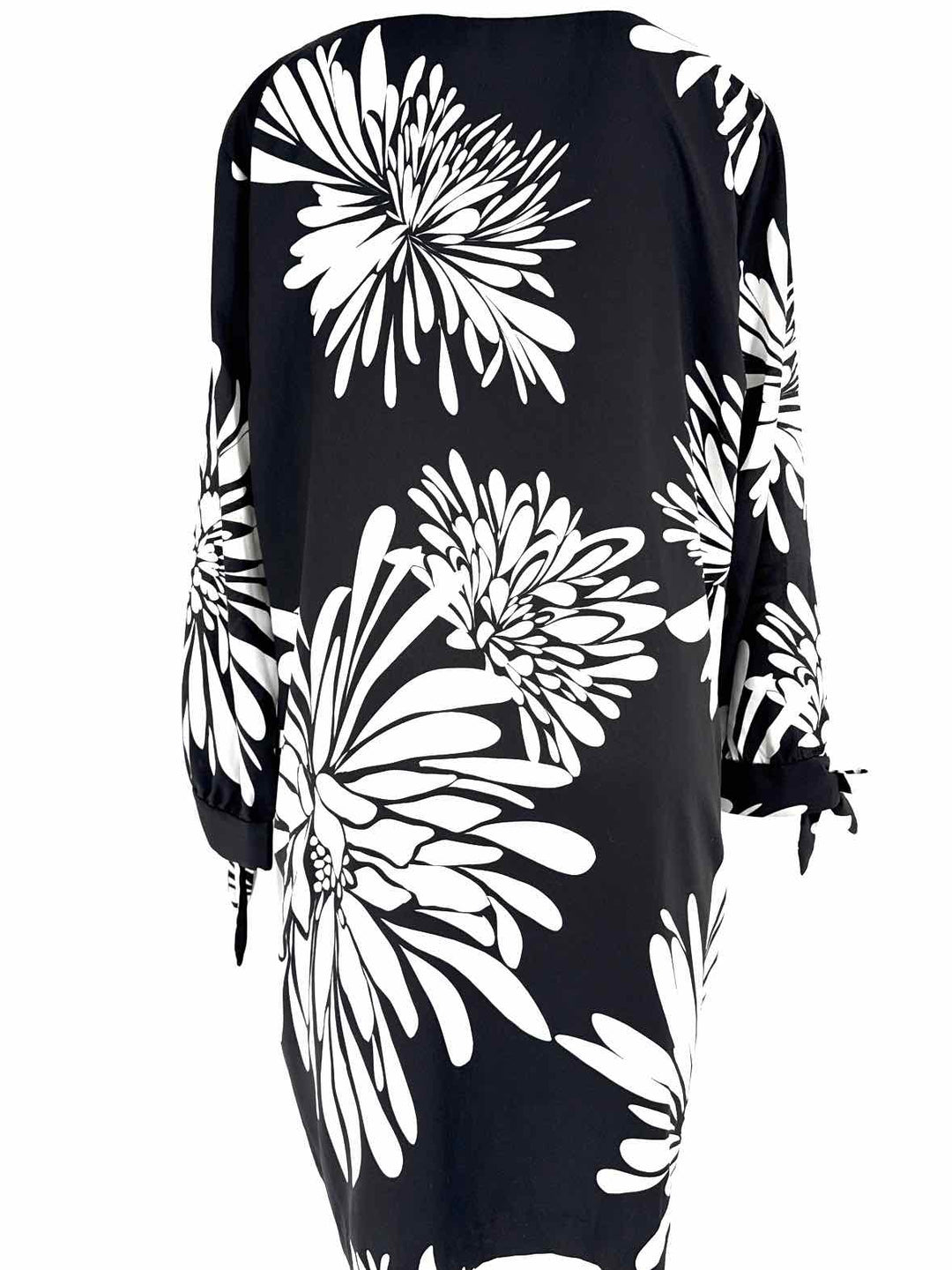 Size XL TRINA TURK Black/White Dress