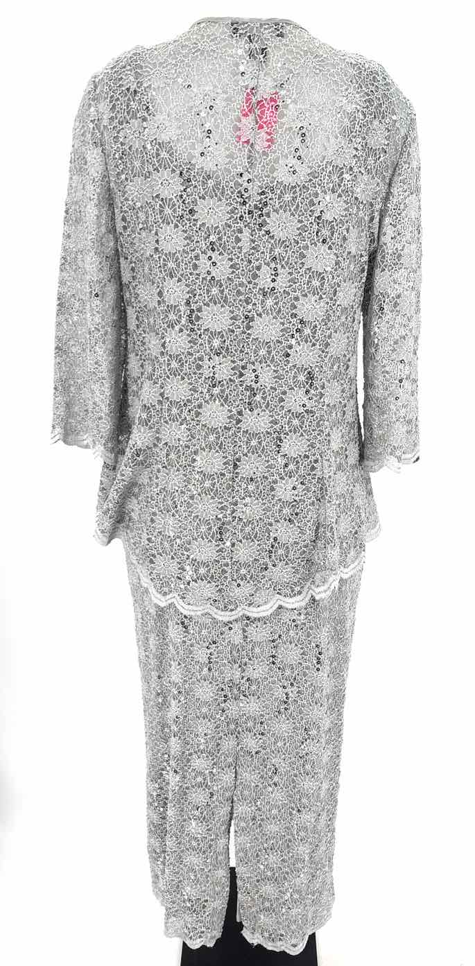 Size 12 R&M RICHARDS Silver Lace 2 PC Dress