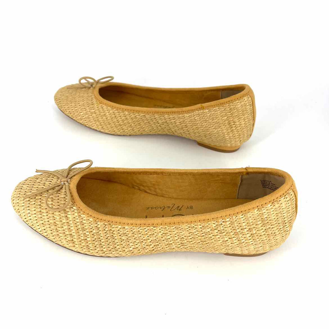 Shoe Size 8.5 MATISSE Tan Flats