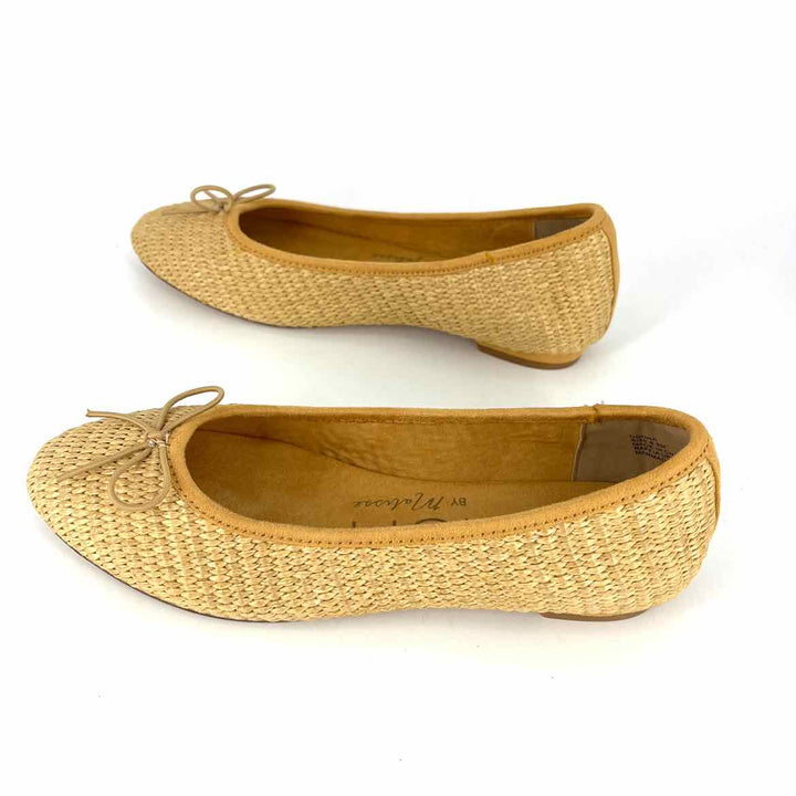 Shoe Size 8.5 MATISSE Tan Flats