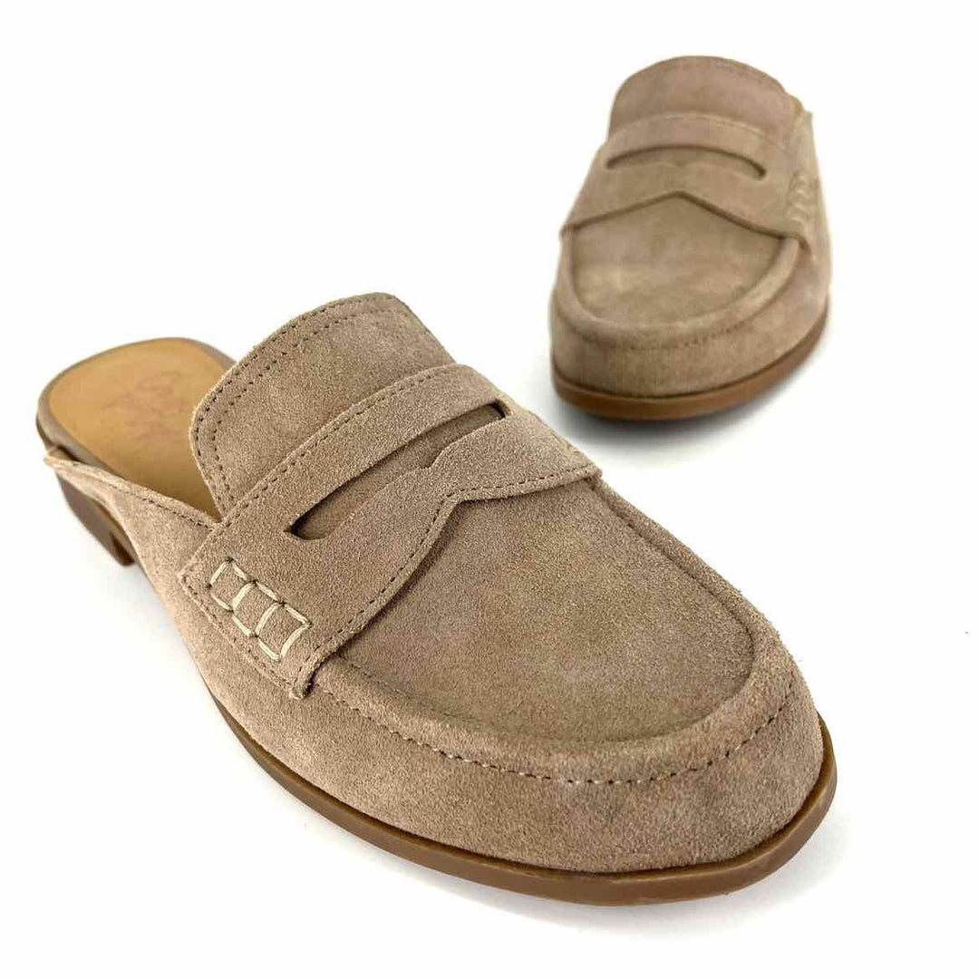 Shoe Size 7.5 CROWN VINTAGE Taupe Suede Loafers