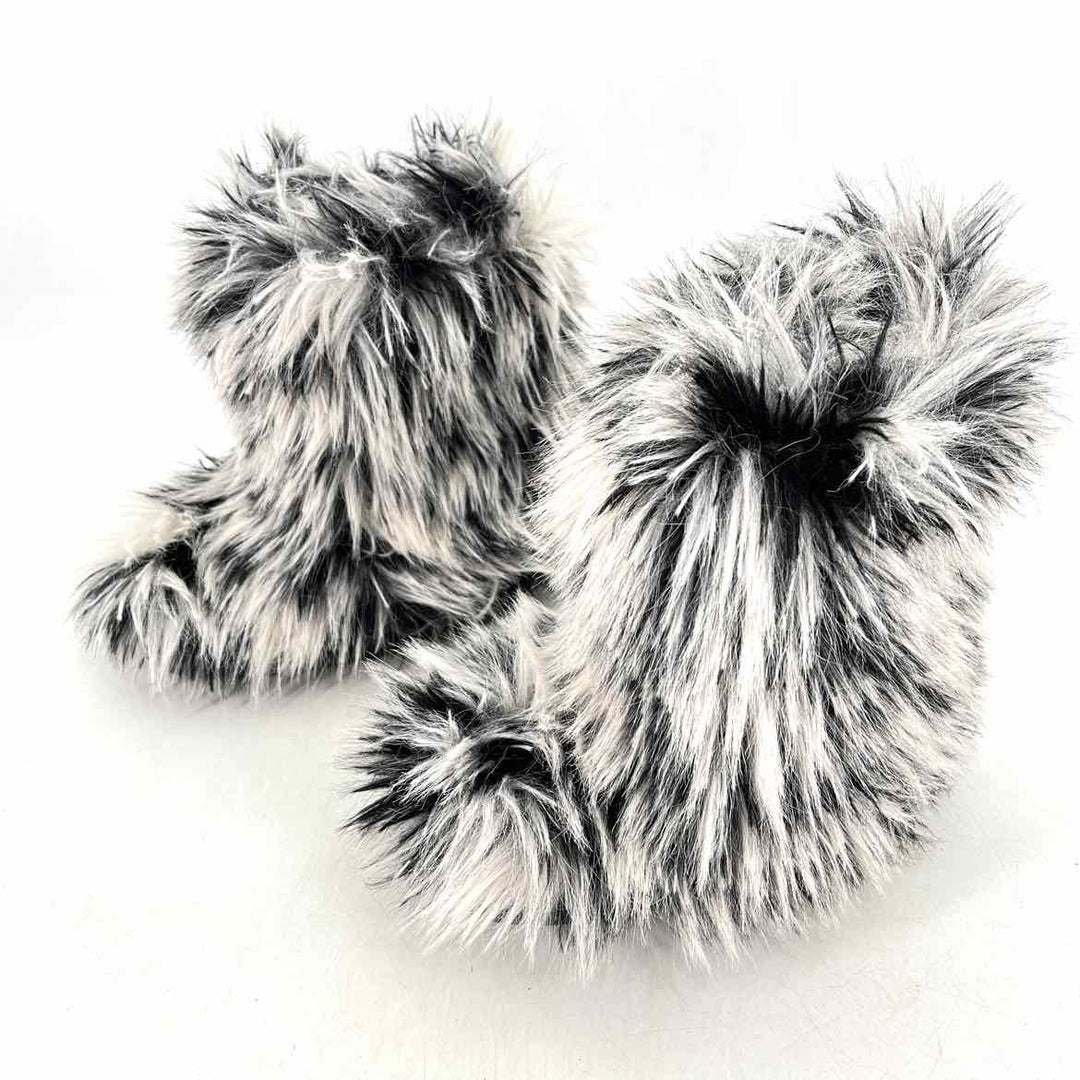 Shoe Size 7 AZALEA WANG Multi-Color Faux Fur Boots