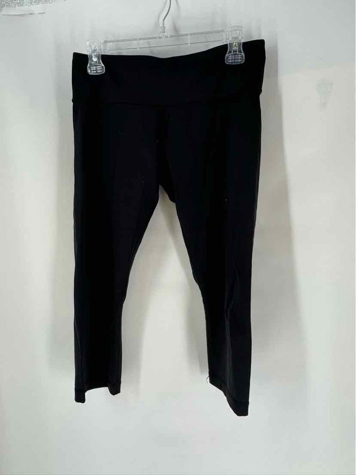 Size M Lululemon Black Capri