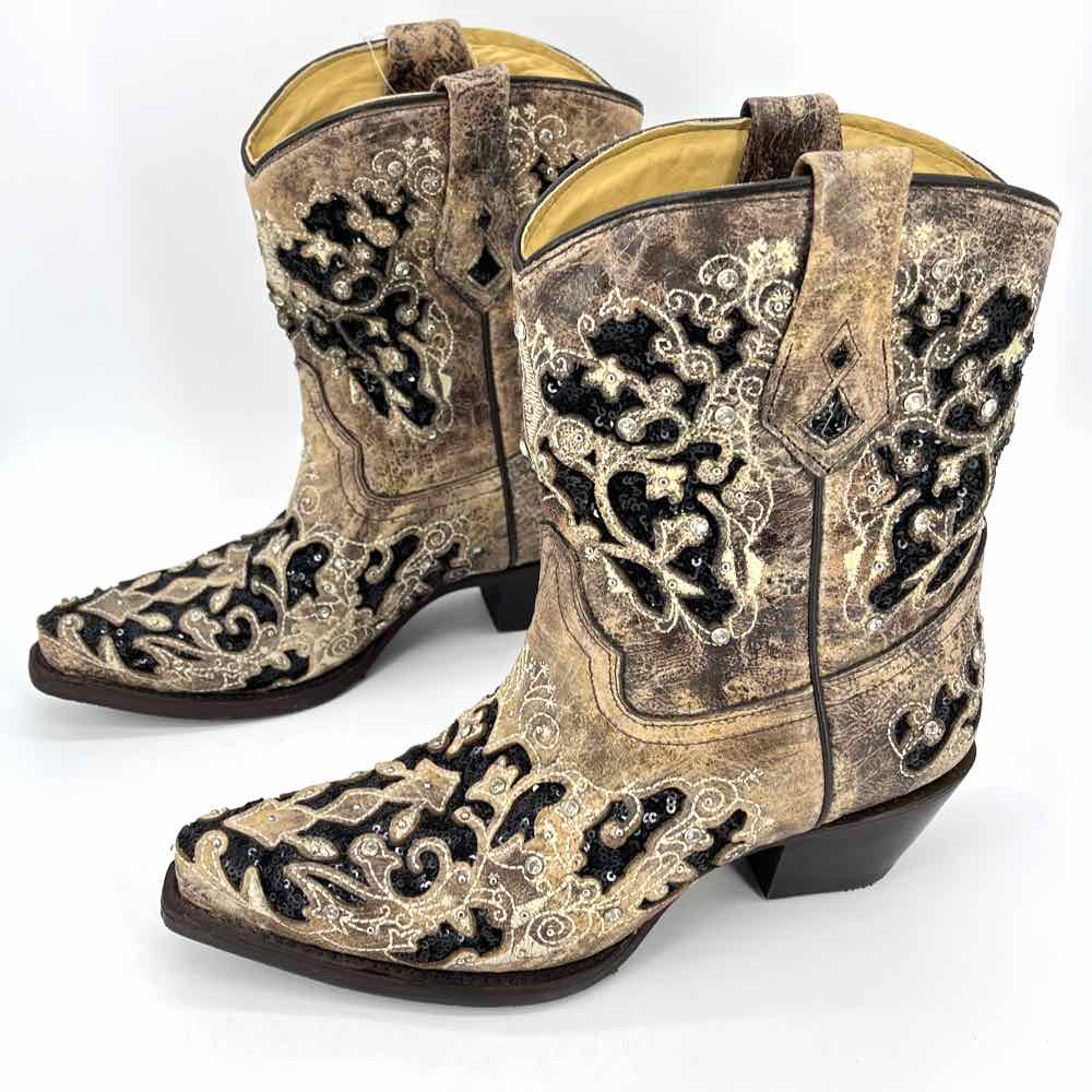 Shoe Size 8 CORRAL Tan Leather Boots