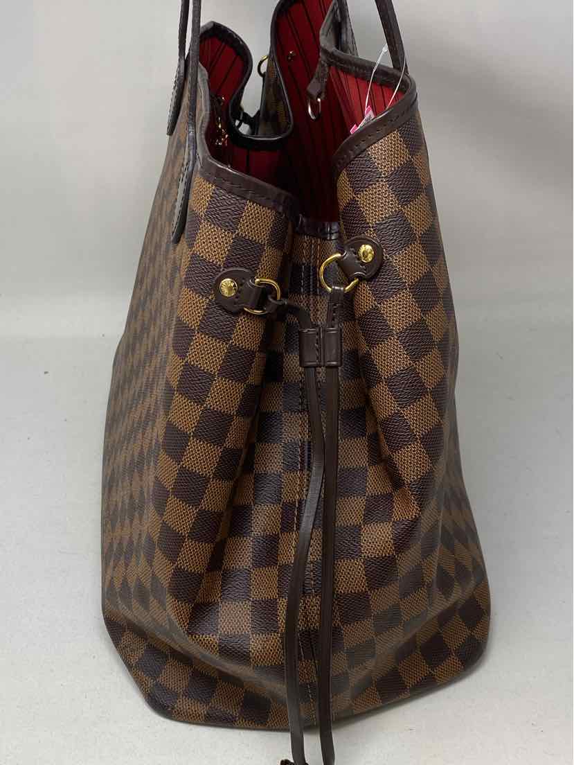 Louis Vuitton Luxury - Purse