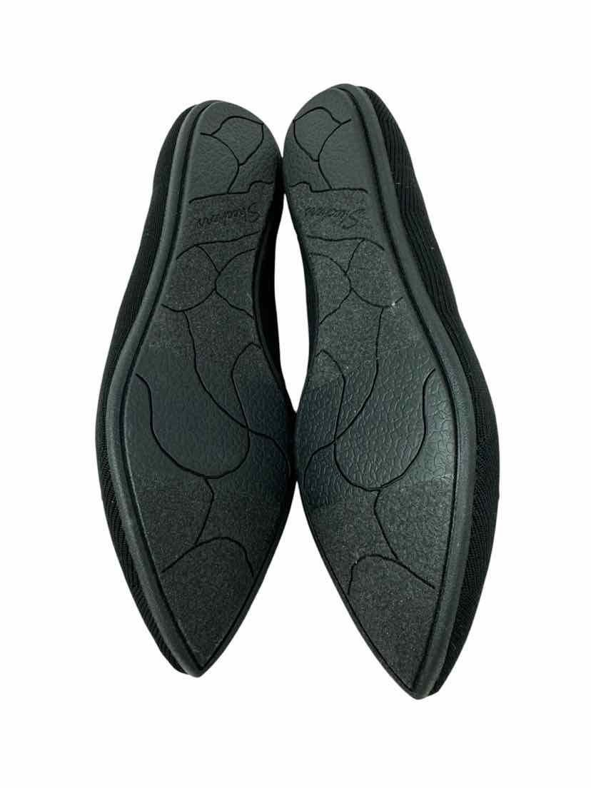 Shoe Size 7 Sketchers Black Flats