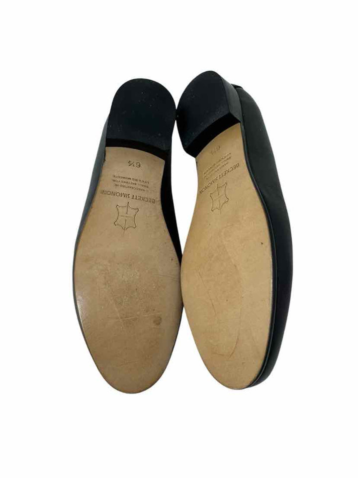 Shoe Size 6.5 Black Leather Loafers
