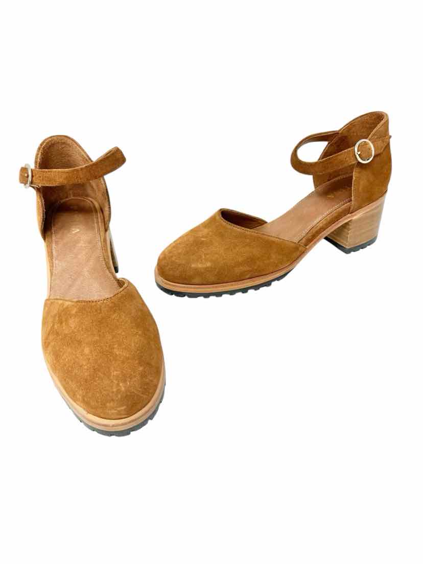 Shoe Size 9.5 Brown Suede Pumps