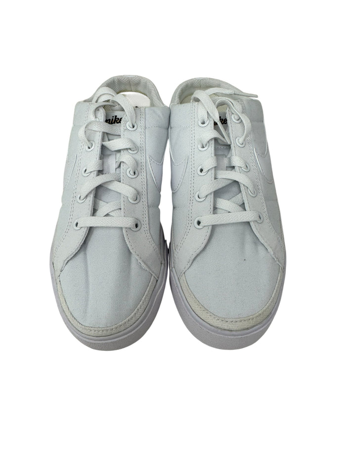 Shoe Size 9.5 Nike White Sneakers