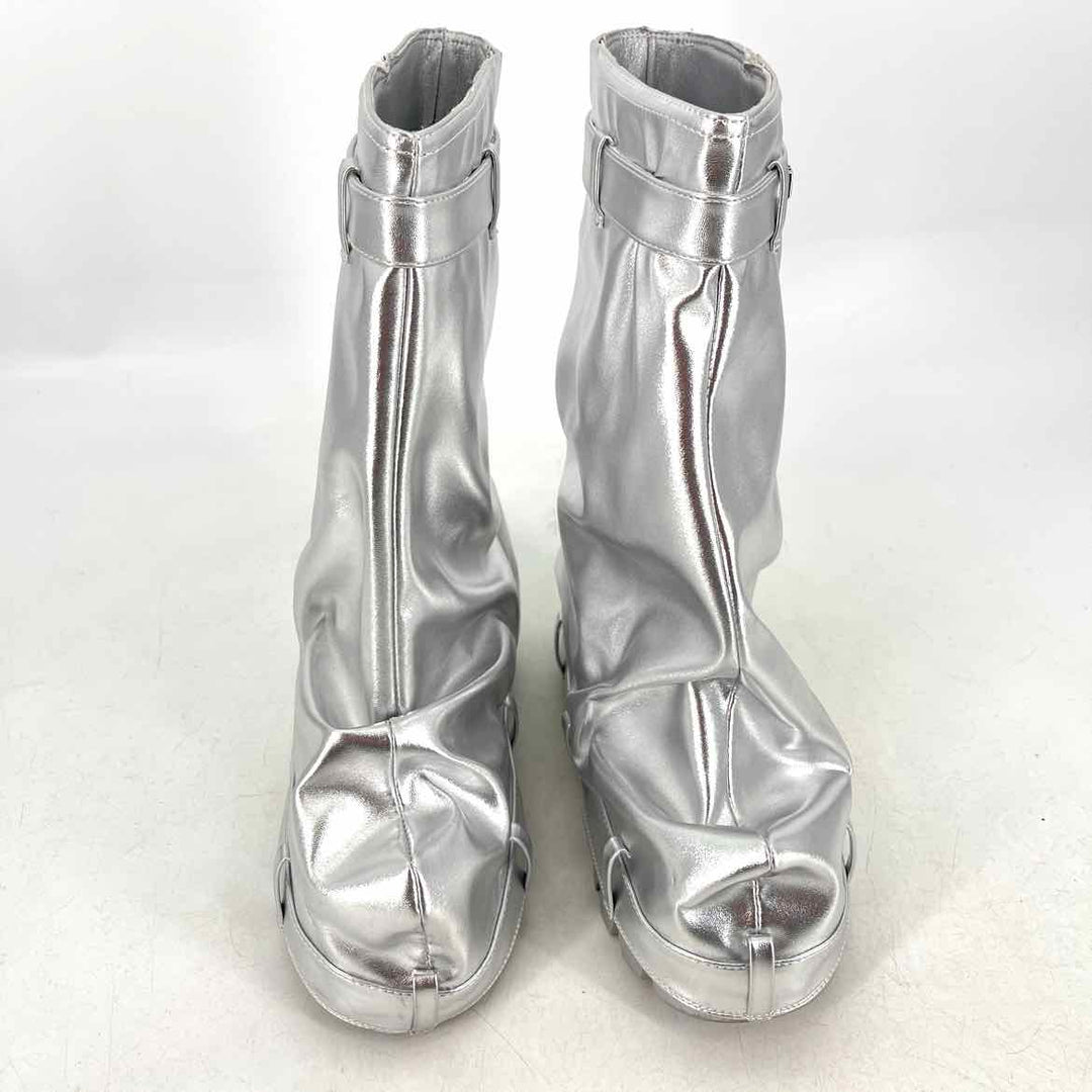 Shoe Size 7 AZALEA WANG Silver Boots