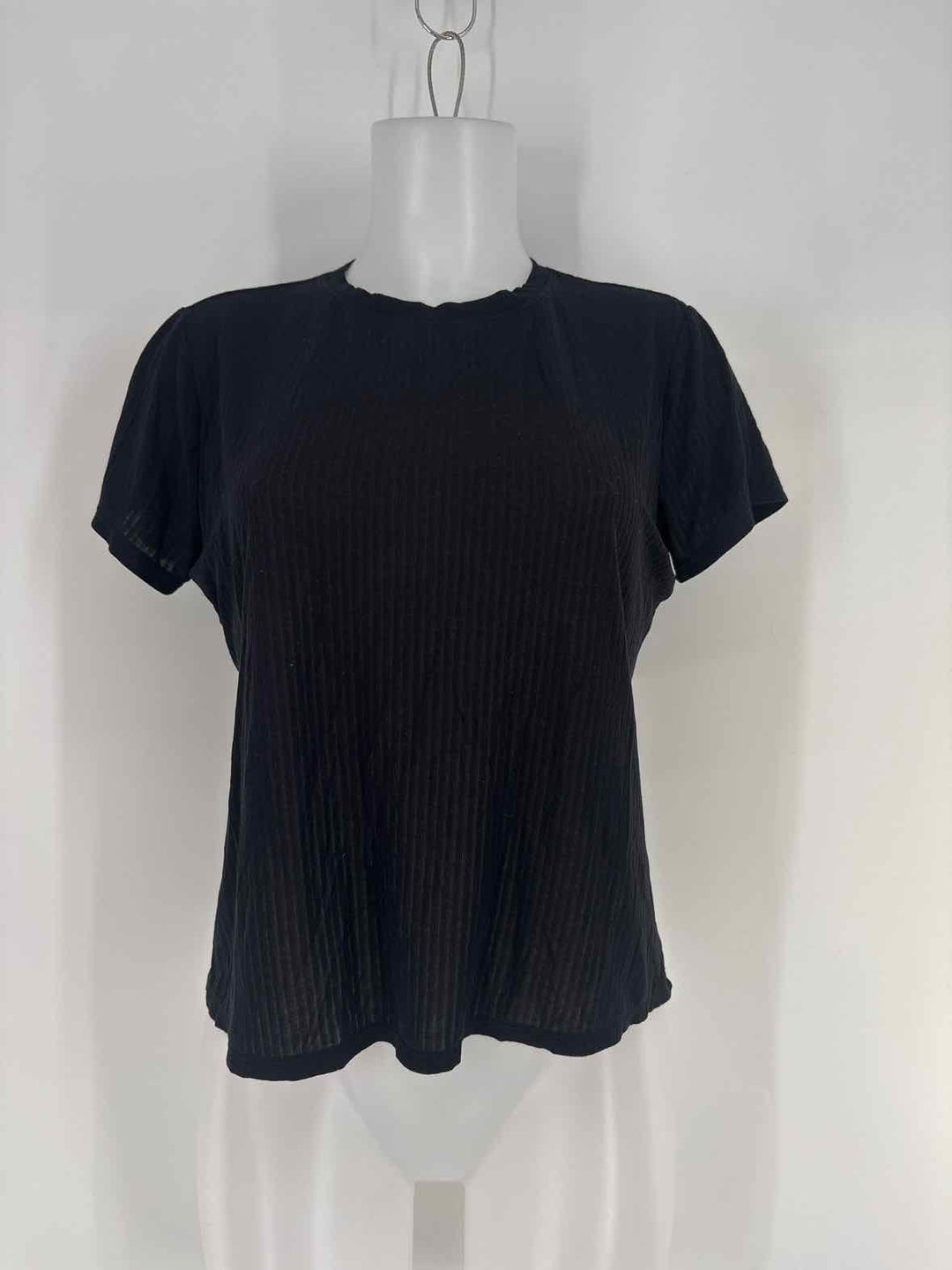 Size M ALO Black Shirt