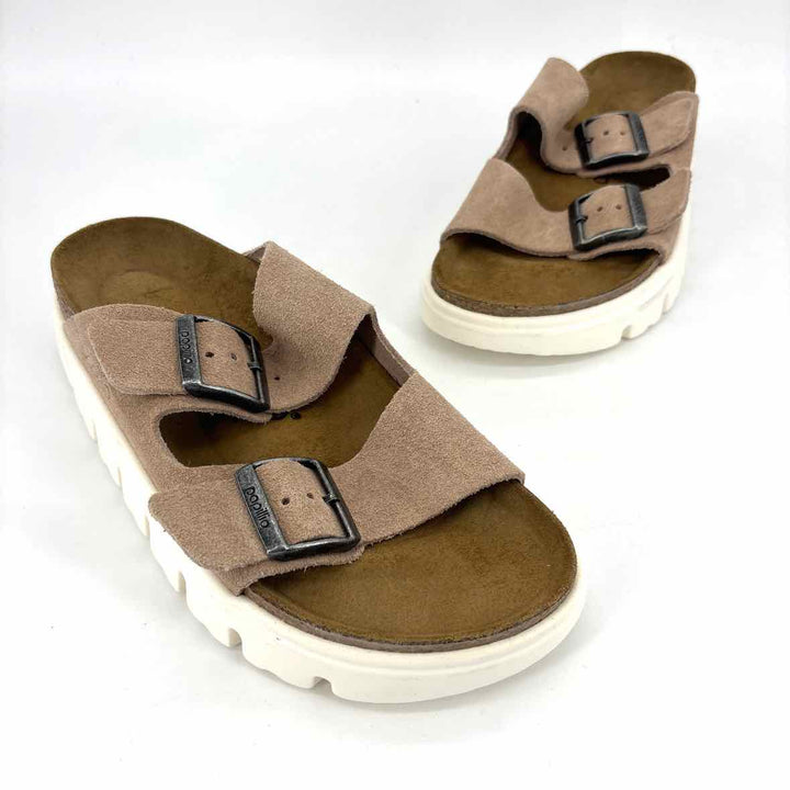 Shoe Size 7 Birkenstock Beige Suede Sandals