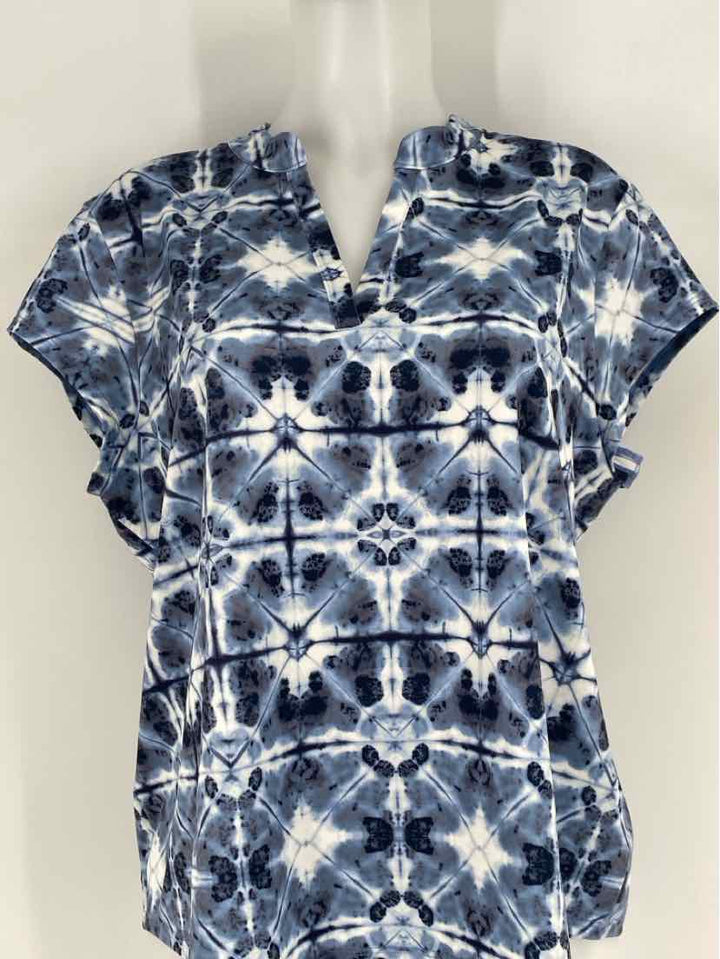 Size L Chico's Blue Print Shirt