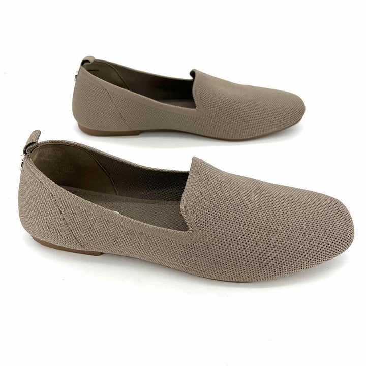 Shoe Size 9.5 Steve Madden Taupe Flats