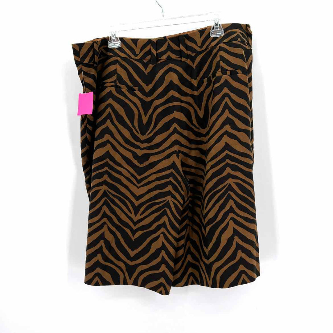 Size 20 LAFAYETTE Tan Linen Shorts