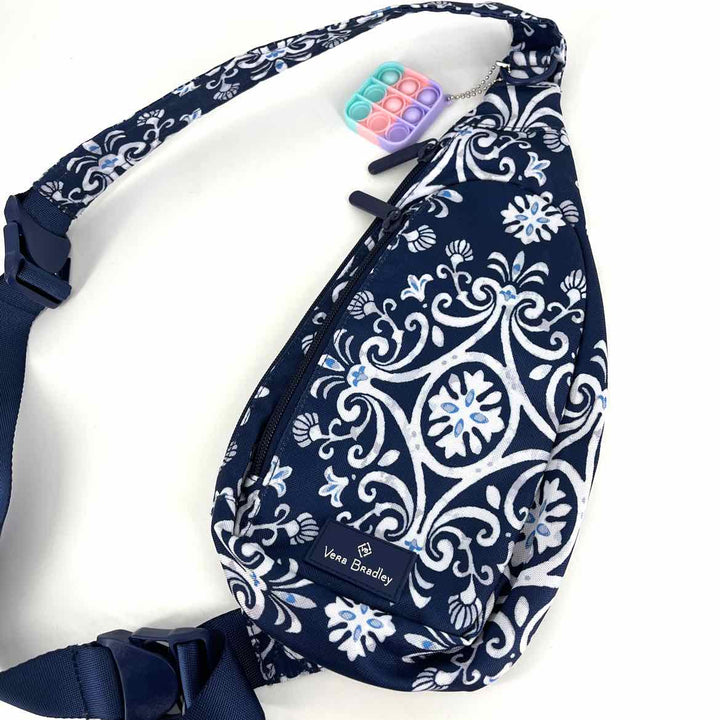 VERA BRADLEY Purse