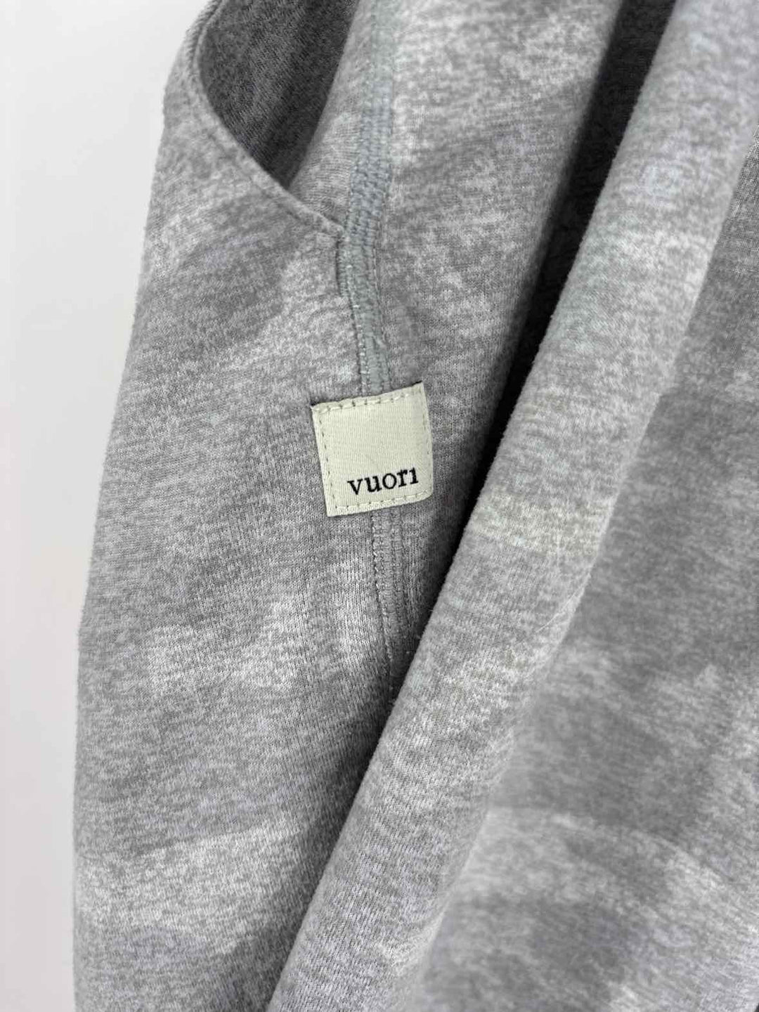 Size M VUORI Gray Pants
