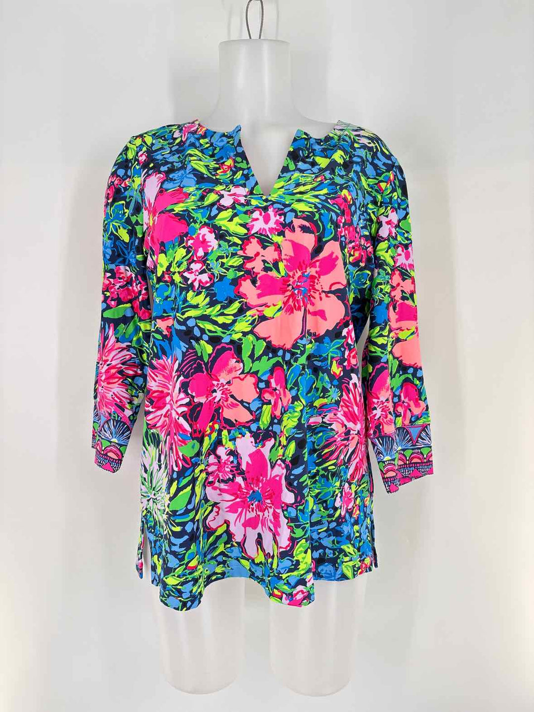 Size L Lilly Pulitzer Multi-Color Shirt