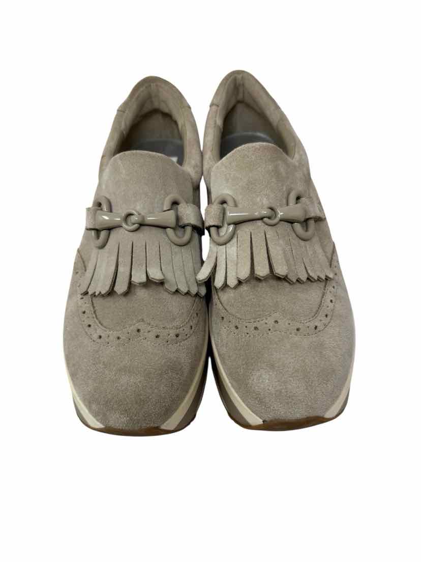 Shoe Size 8 Dolce Vita Tan Suede Pumps