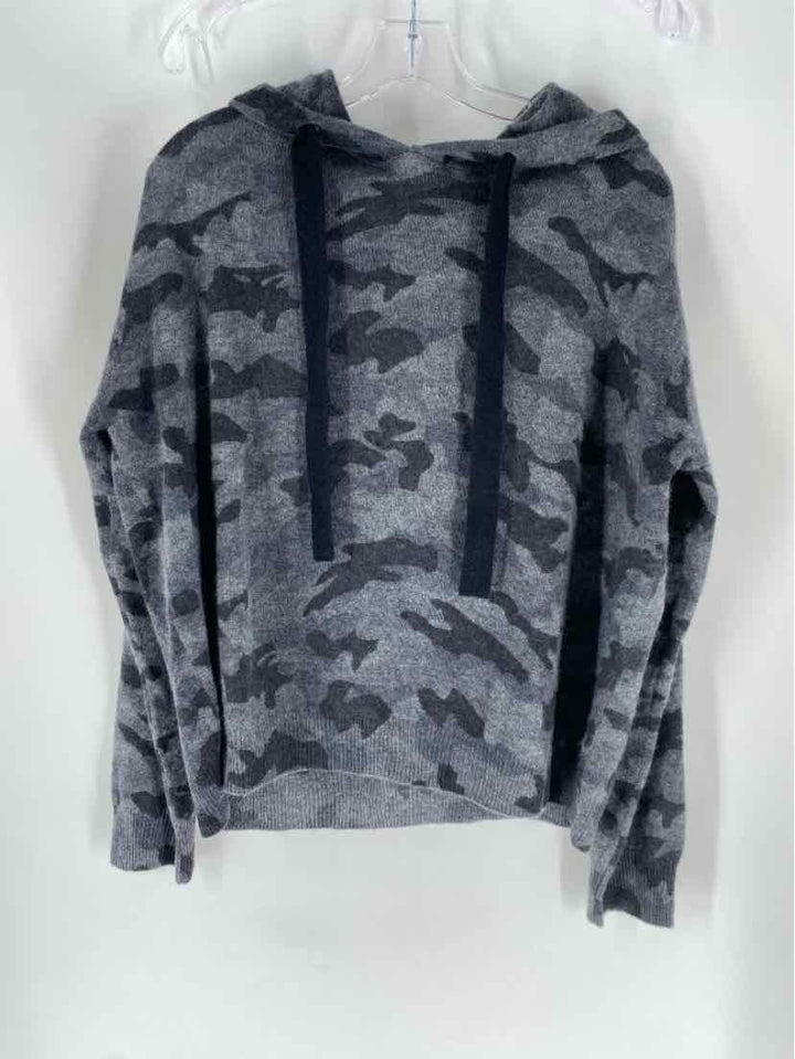 Size L AQUA Gray Cashmere Sweater