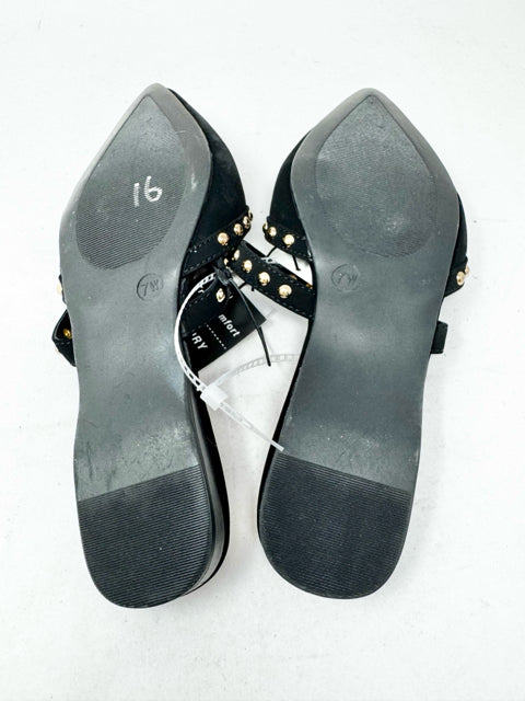 Shoe Size 7 Black Flats