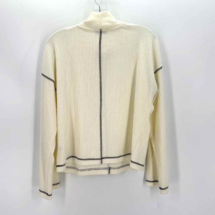 Size M EVEREVE Ivory Knit Sweater