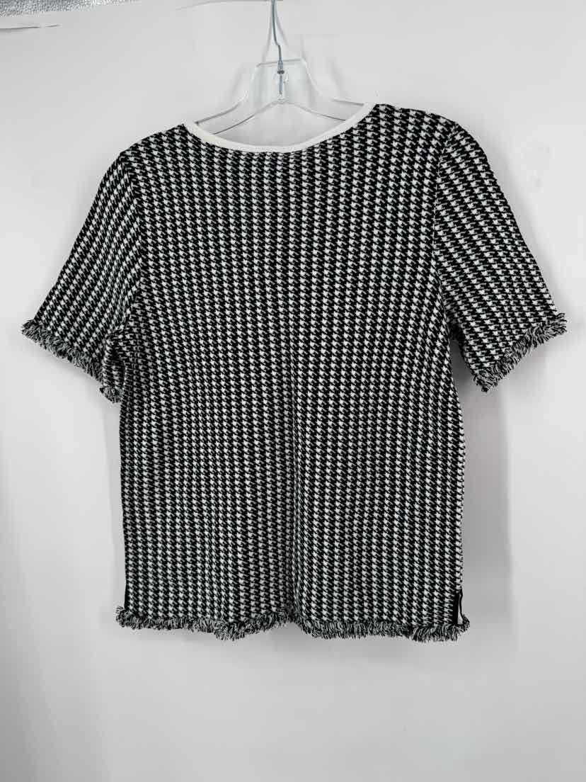 Size M Ann Taylor Black/White Sweater