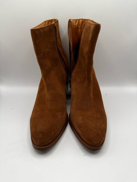 Shoe Size 7 Tan Suede Boots