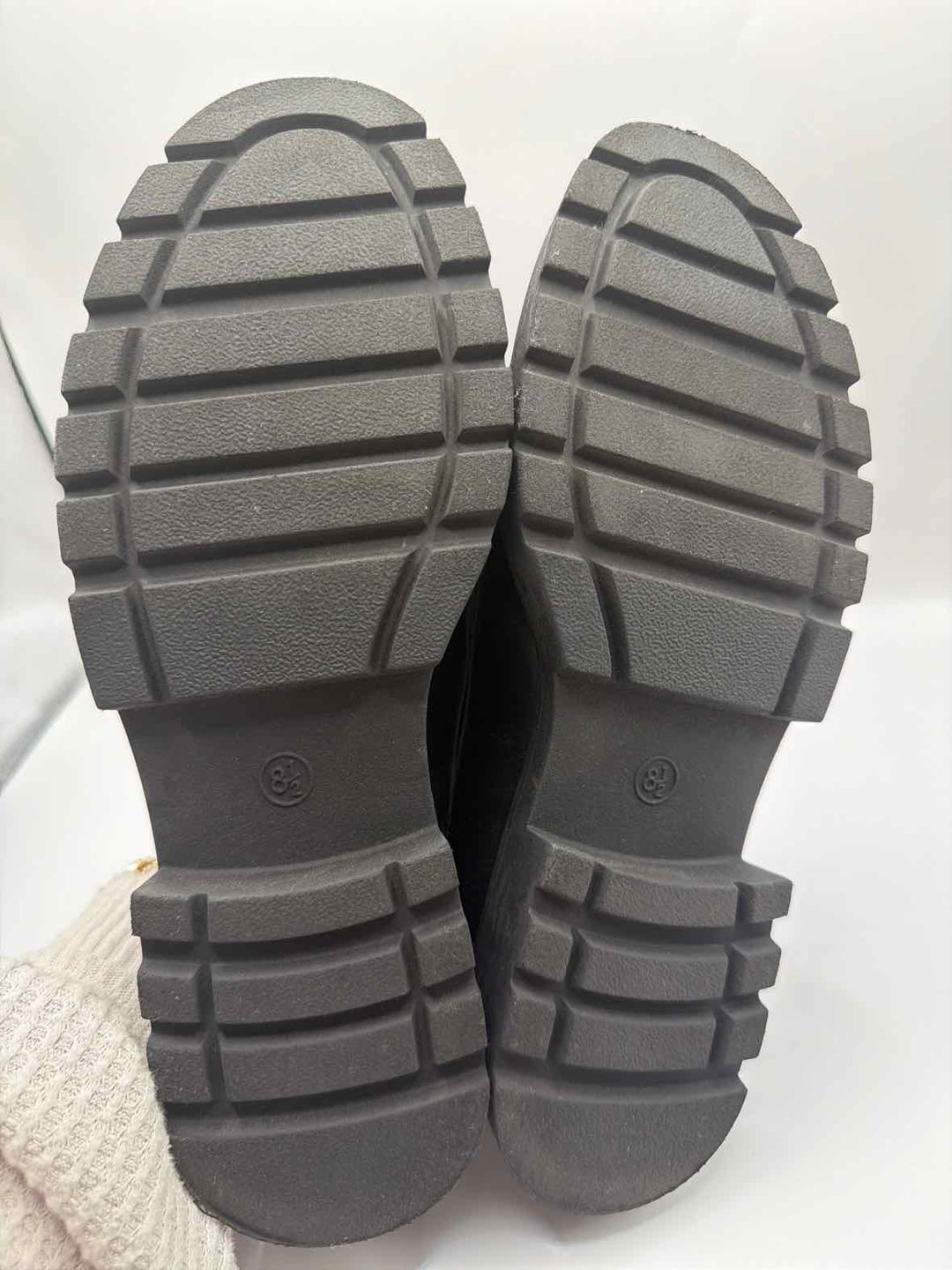 Shoe Size 8.5 A NEW DAY Black Loafers