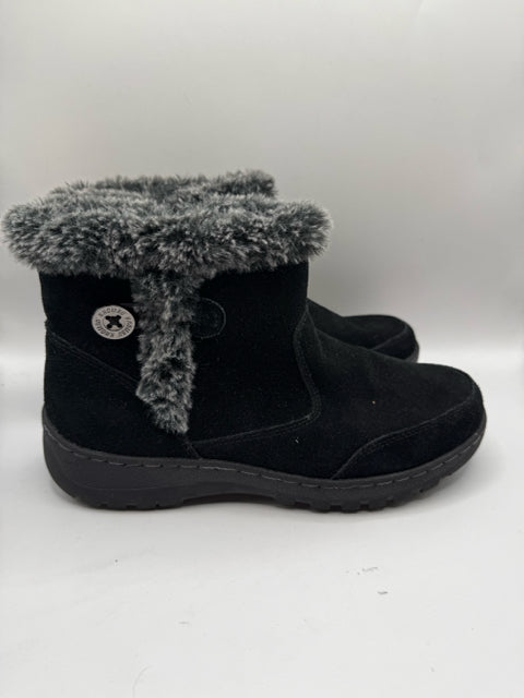 Shoe Size 8 KHOMBU Black Suede Boots