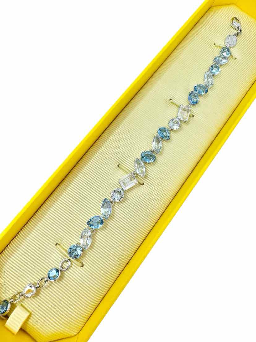 SWARVOSKI Bracelet