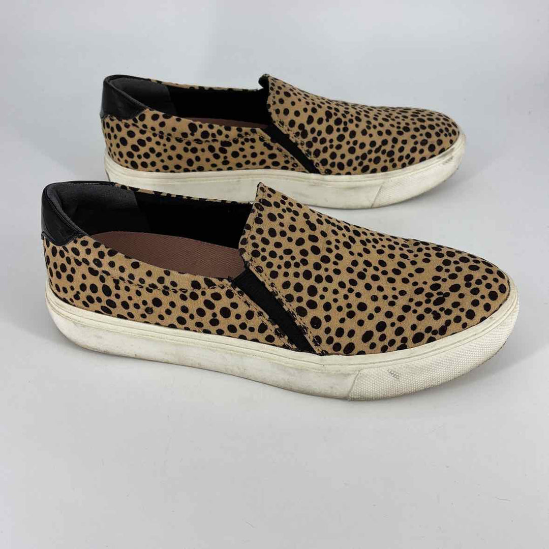 Shoe Size 7.5 dr scholls Tan Flats