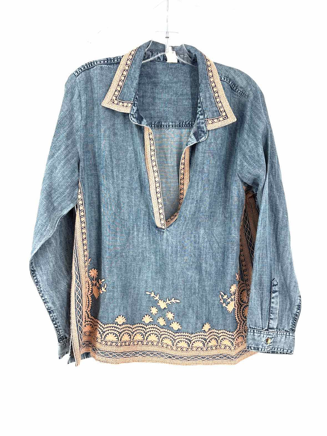 Size M IVY JANE Denim Shirt