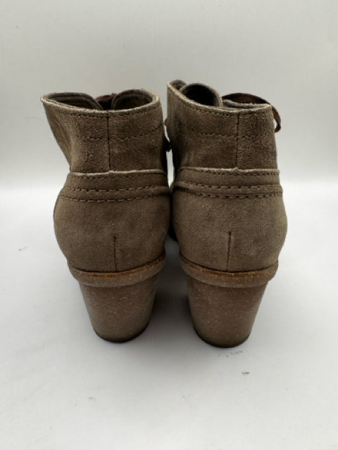 Shoe Size 39 CLARKS Tan Suede Boots