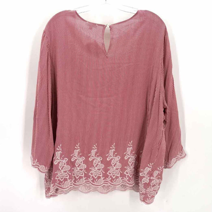 Size 2X Red Shirt
