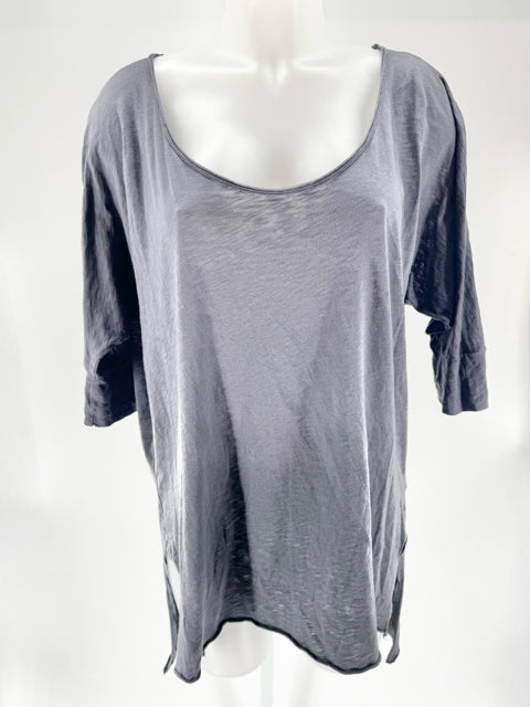 Size XS/S FRESH PRODUCE Gray Shirt