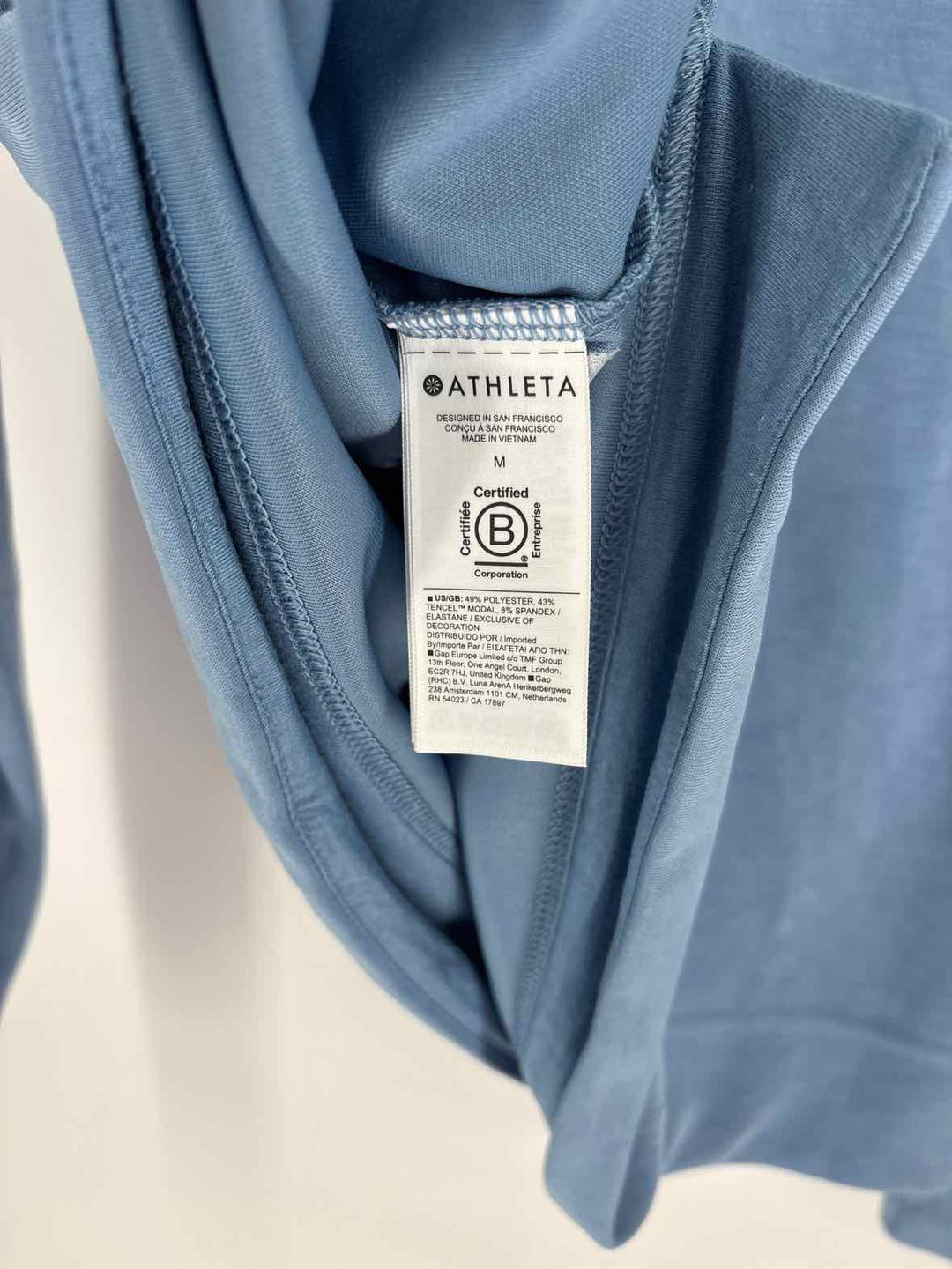 Size M Athleta Blue Sweater