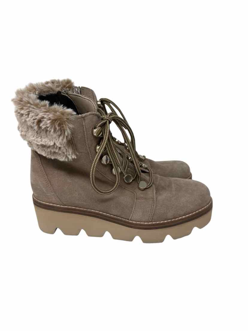 Shoe Size 7 GABOR Tan Suede Boots