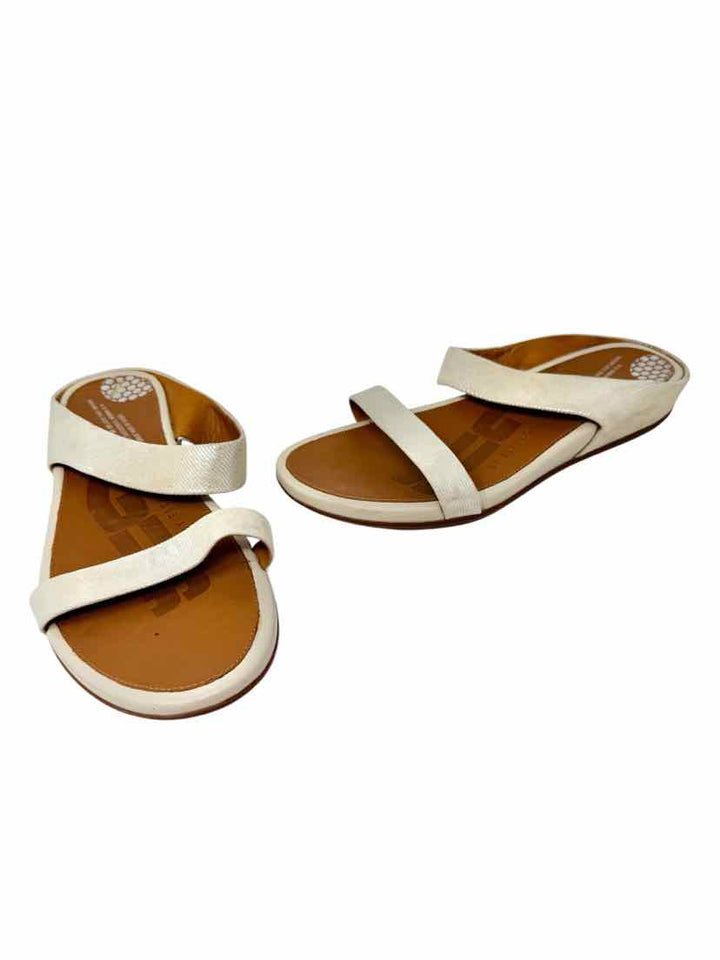 Shoe Size 41 FITFLOP Gold Leather Sandals