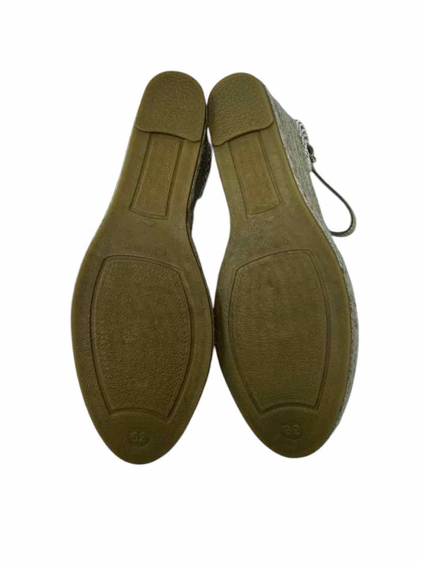 Shoe Size 8 Gold Leather Sandals