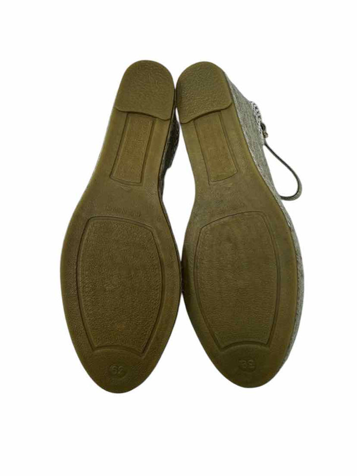 Shoe Size 8 Gold Leather Sandals