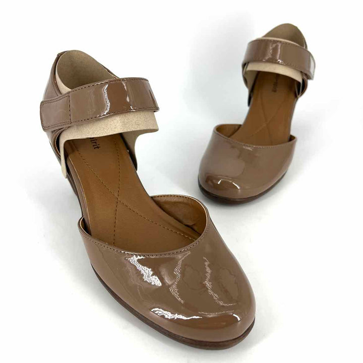 Shoe Size 7 EASY SPIRIT Brown PATENT Pumps