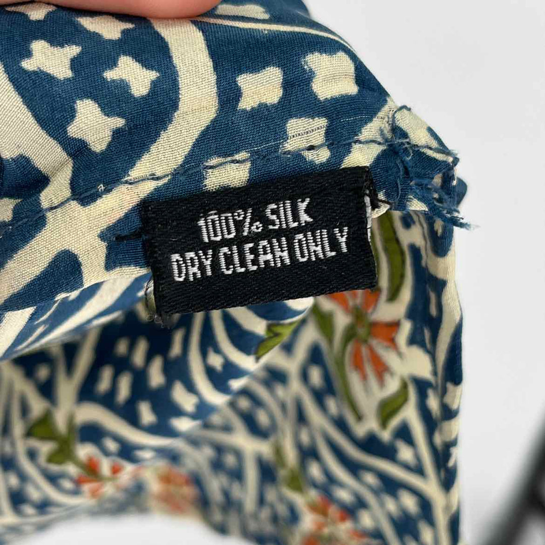 Size M TOLANI Blue Print Dress