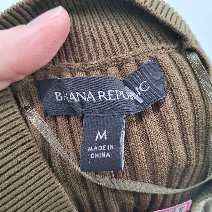 Size M Banana Republic Olive Knit Dress