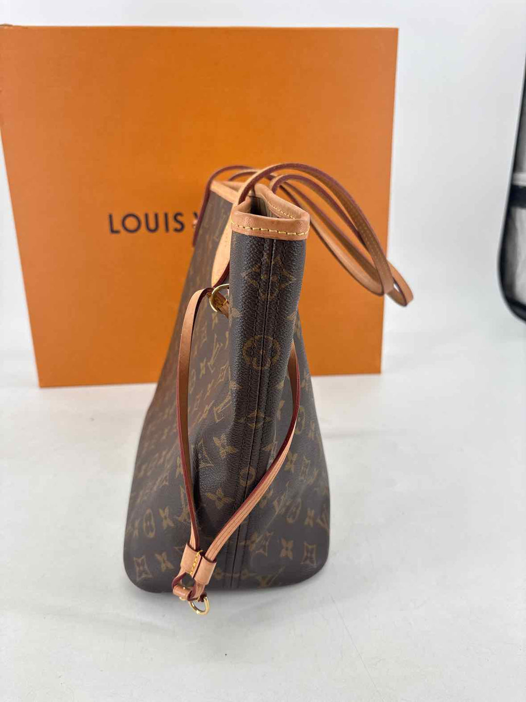 Louis Vuitton Luxury - Purse